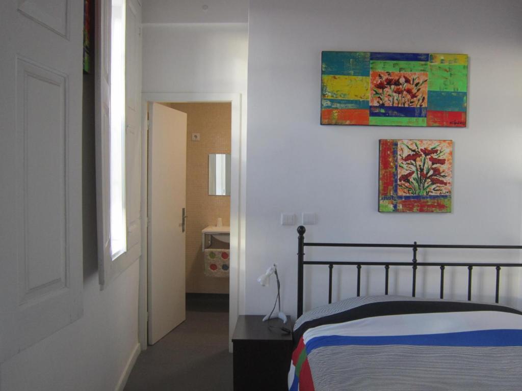 Quarto Duplo com Casa de Banho Privada e Varanda