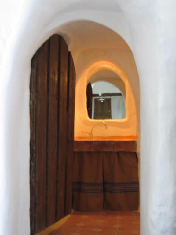 One-Bedroom Cave