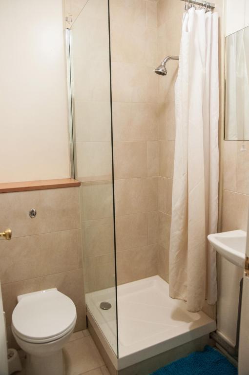Single Room with Shared Bathroom