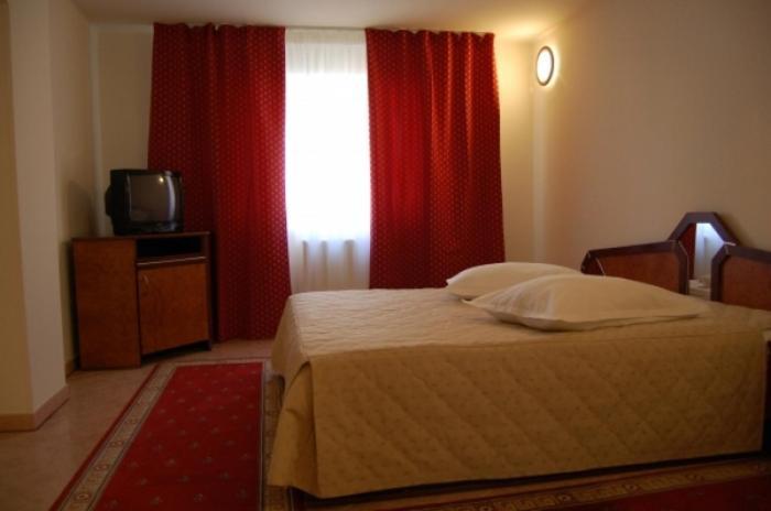 Double Room,510712365:JPEG