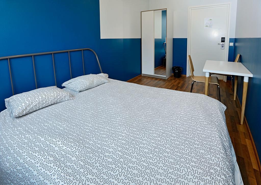 Double Room with Shared Bathroom,698282796:JPEG