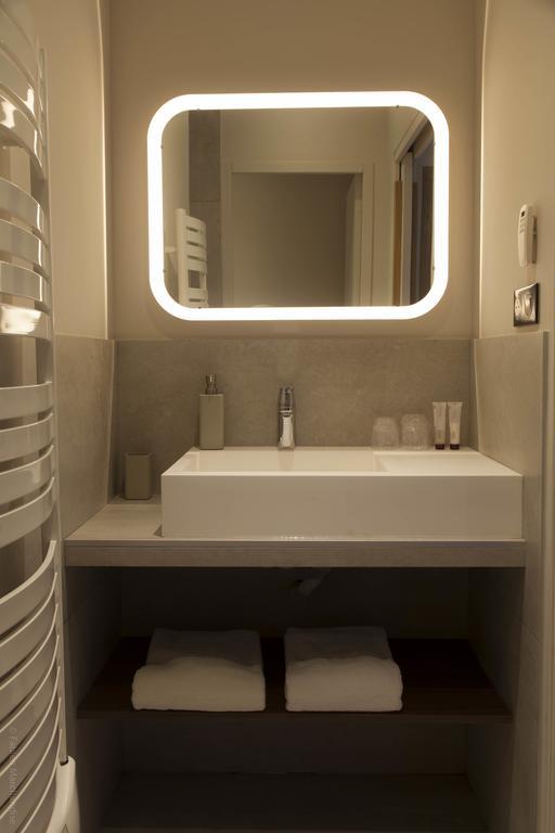 One-Bedroom Apartment with Private Spa 2,322689037:JPEG