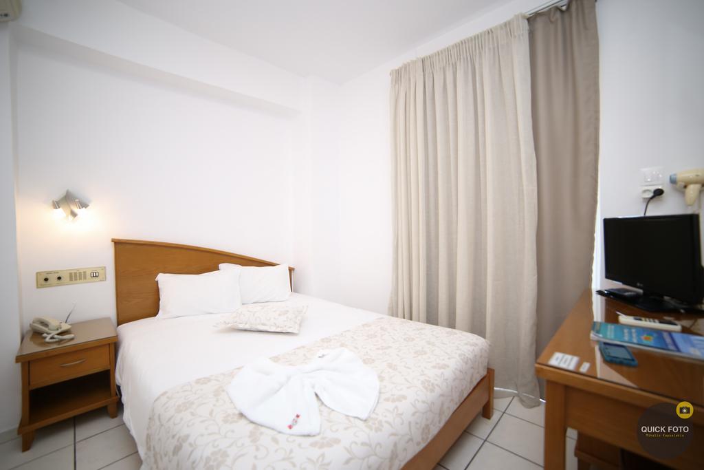 Single Room (1 Adult),1273231864:JPEG