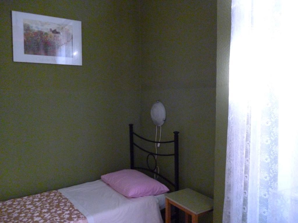 Camera Singola con Bagno in Comune