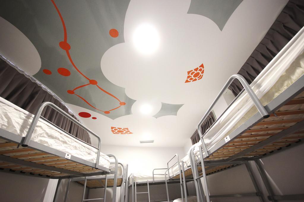 Single Bed in Mixed Dormitory Room,343258708:JPEG