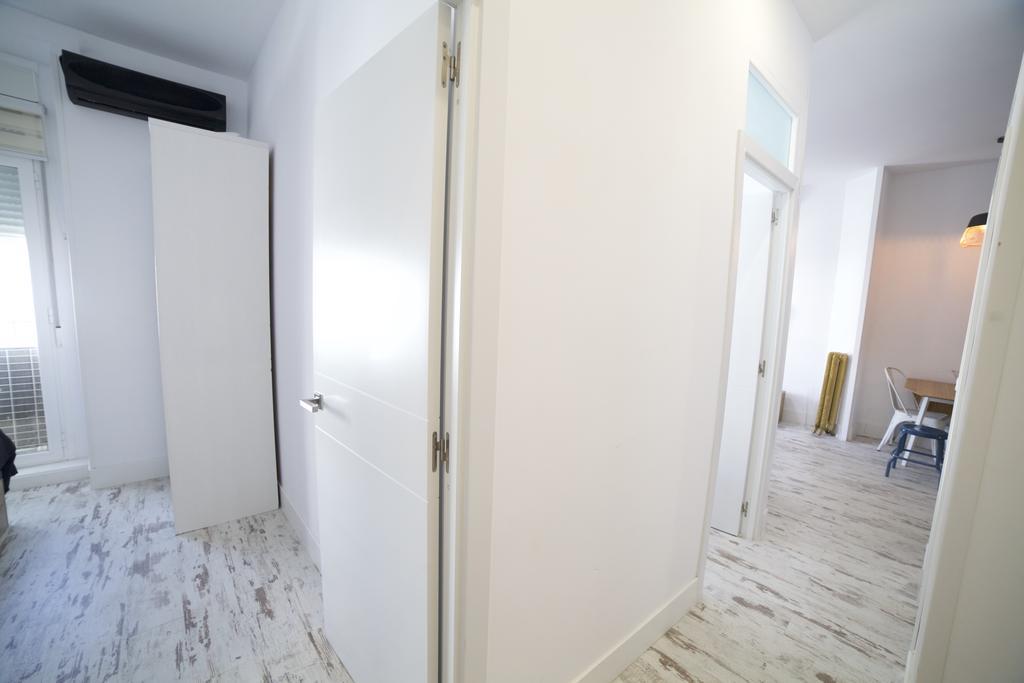 Two-Bedroom Apartment,346592740:JPEG