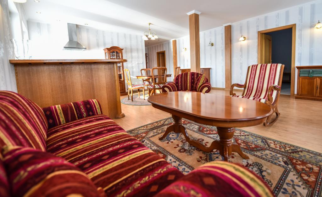 Two-Bedroom Apartment with Terrace,1756415542:JPEG