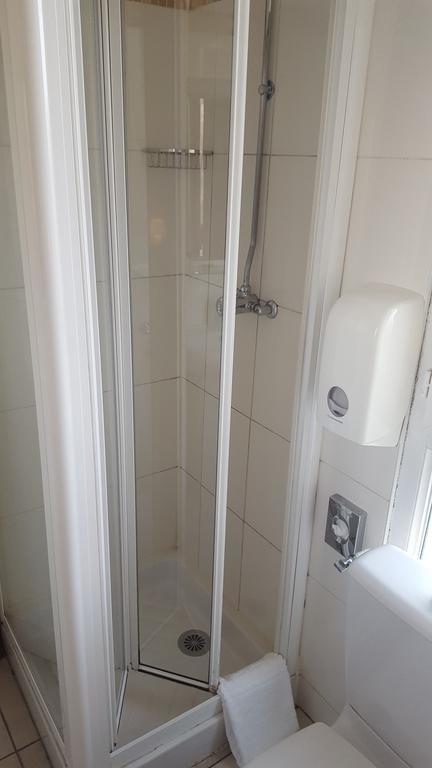 Twin Room with Private Bathroom,1215006001:JPEG