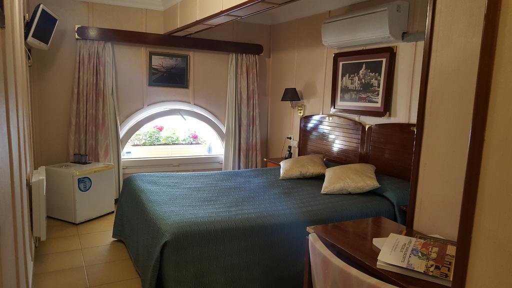 Budget Double Room,404956275:JPEG