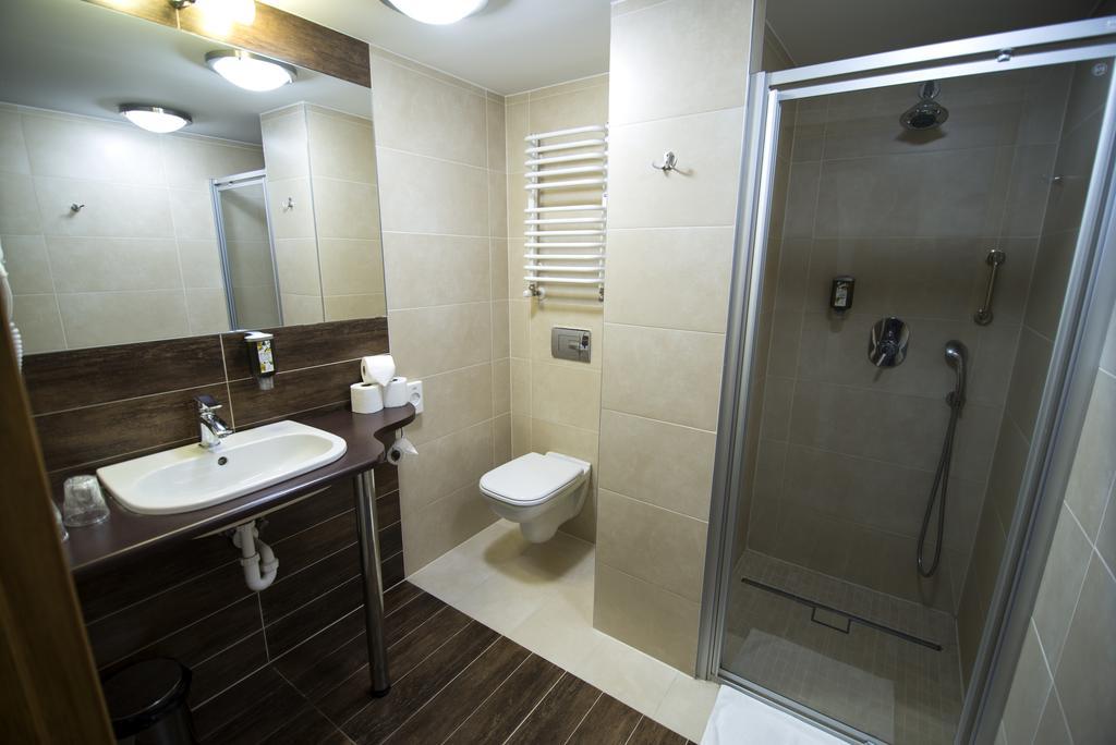 Apartment,1348967549:JPEG
