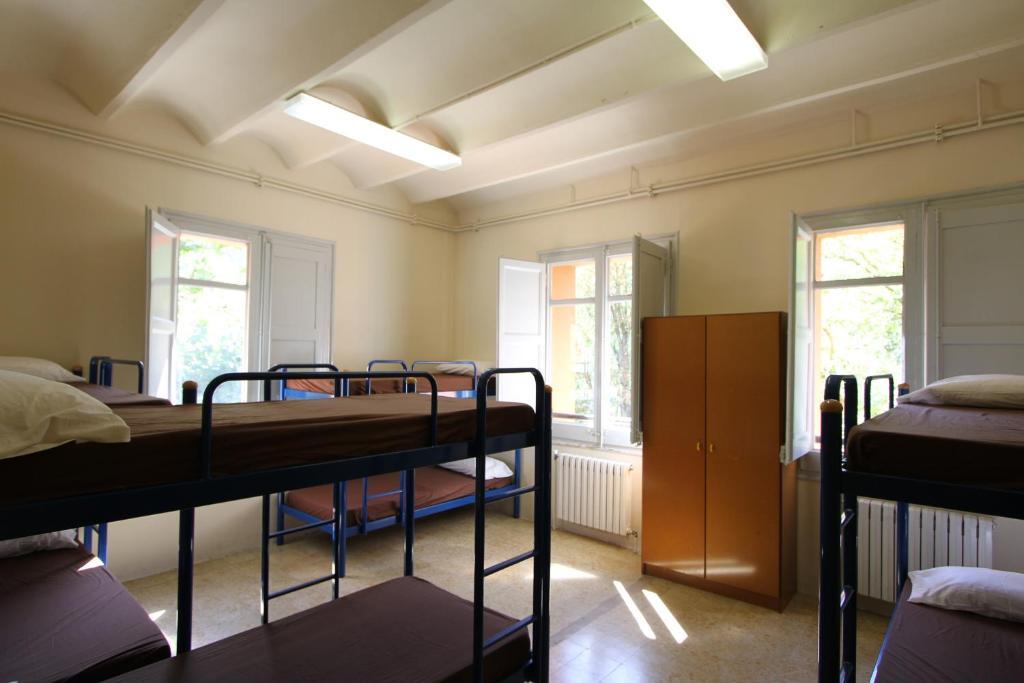 Family Room with Shared Bathroom,42858877:JPEG