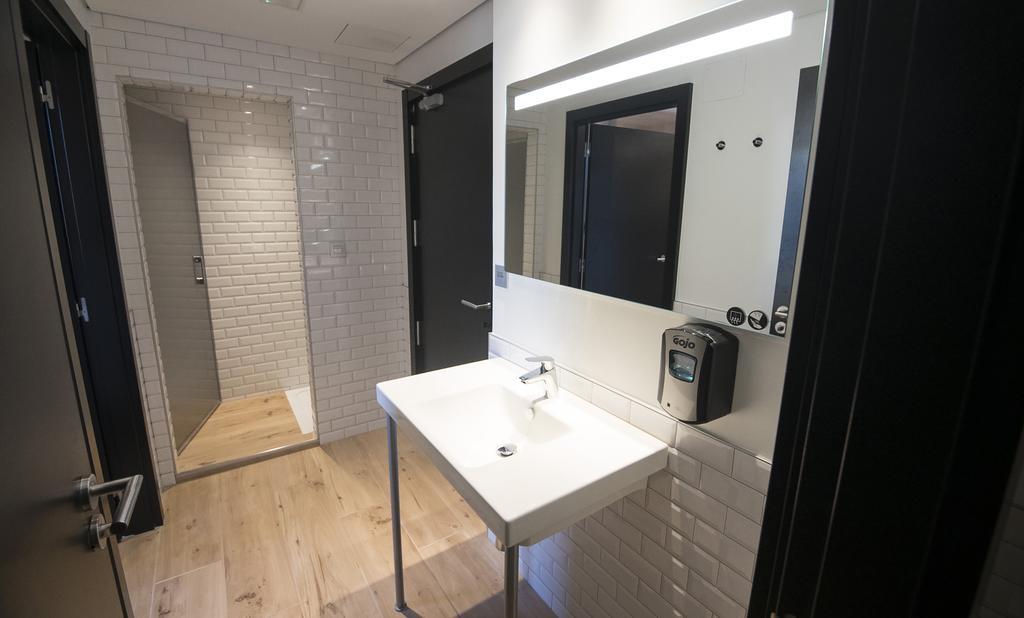 Zweibettzimmer mit Gemeinschaftsbad