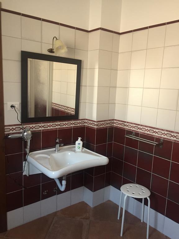 Camera Matrimoniale/Doppia con Letti Singoli con Bagno Privato