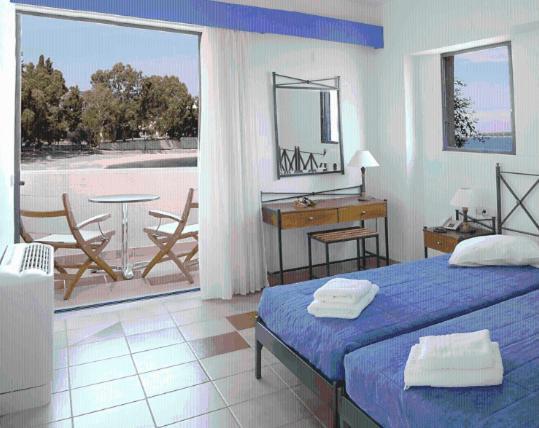 Double or Twin Room,44476714:JPEG