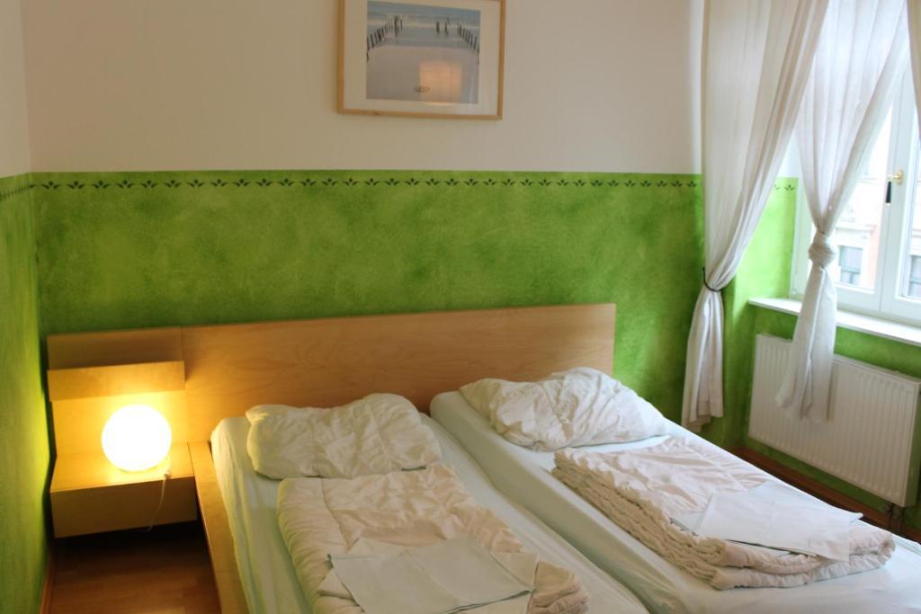 Three-Bedroom Apartment High Floor