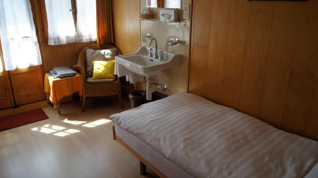 Single Room,54039727:JPEG