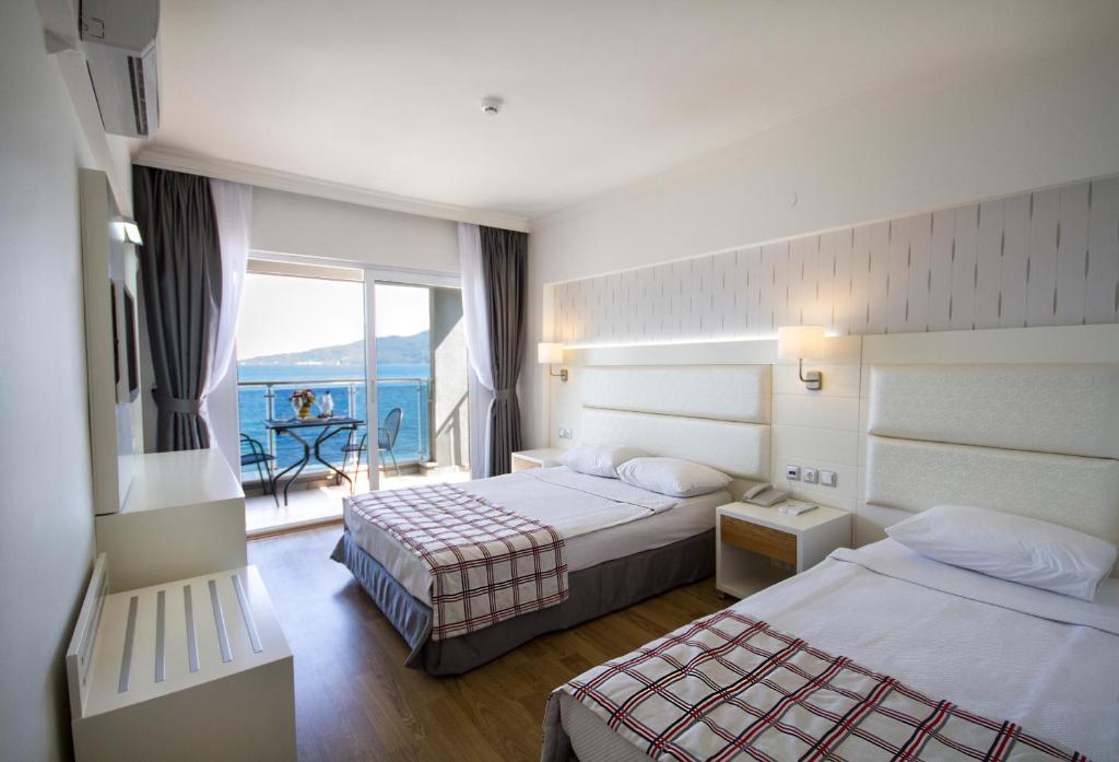 Standard Room with Sea View,57107827:JPEG