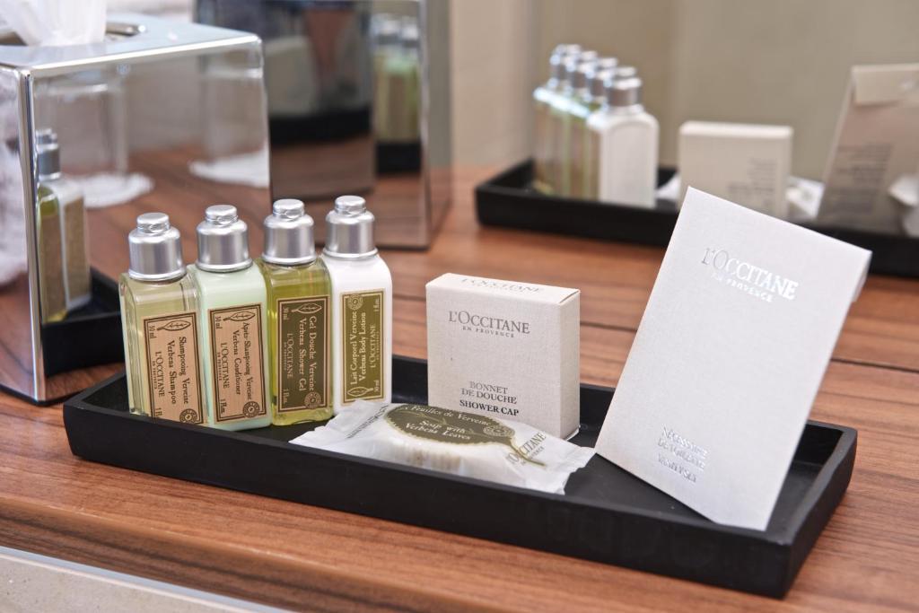 Deluxe One-Bedroom Apartment,761763238:JPEG