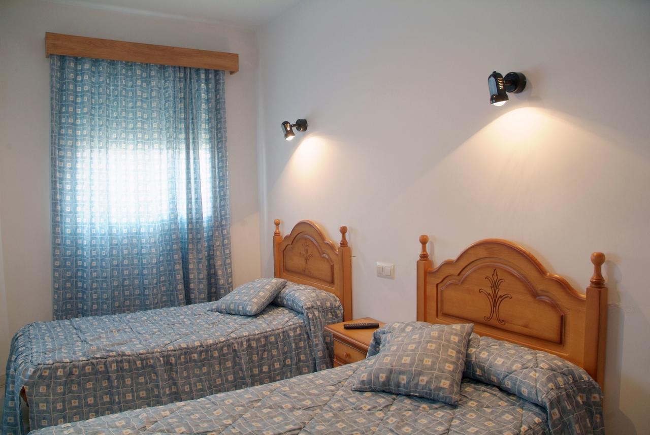 Twin Room with Private Bathroom,613077845:JPEG