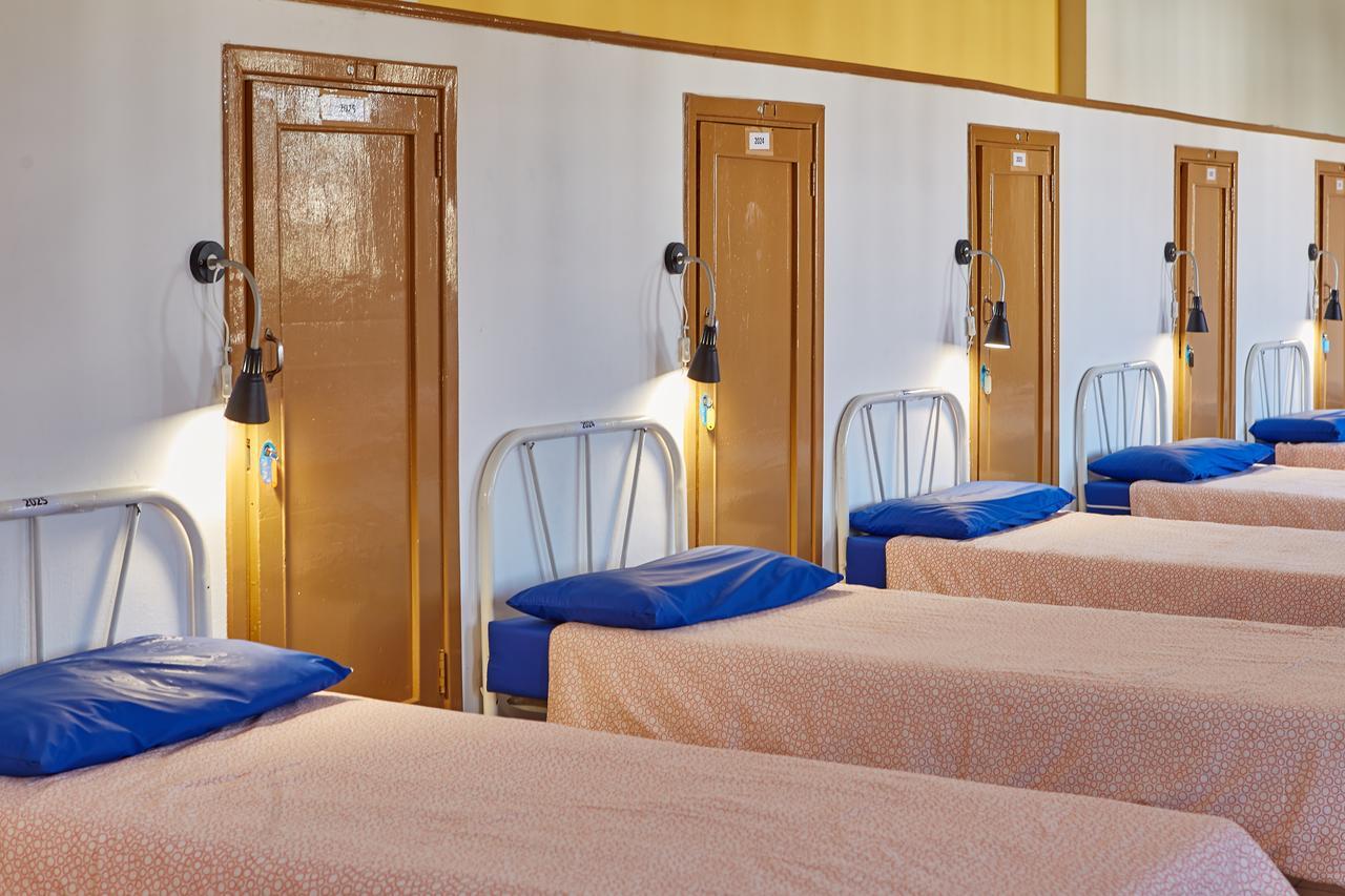 Single Bed Mixed Dormitory Room