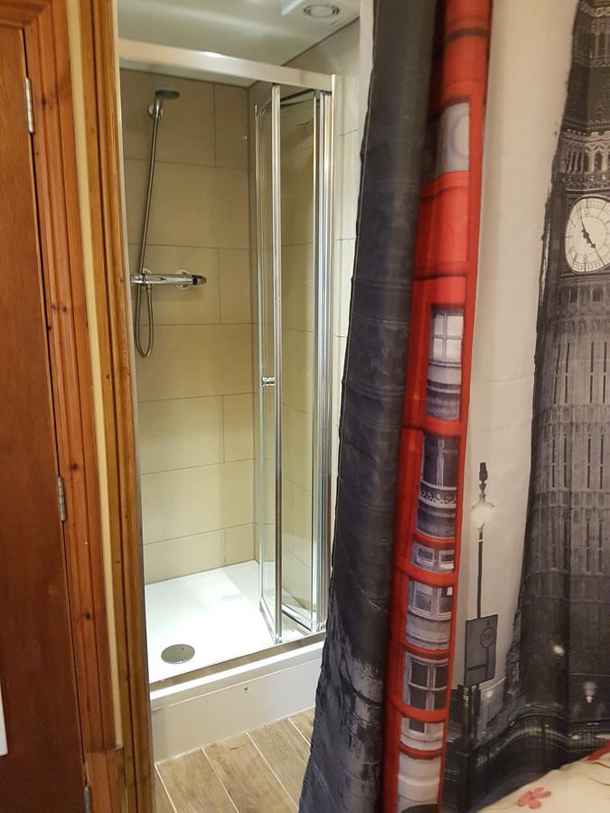 Double Room with Shared Bathroom,1557479293:JPEG