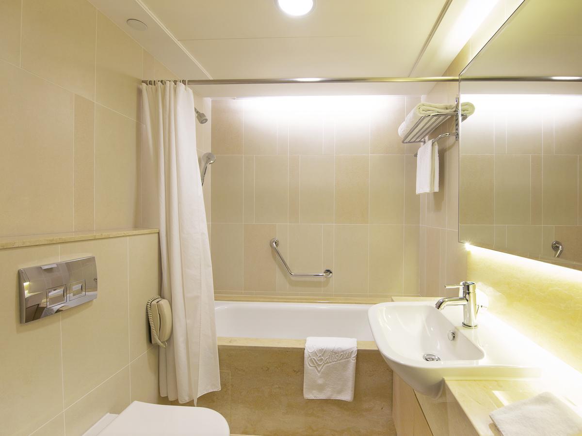 King Suite with City View