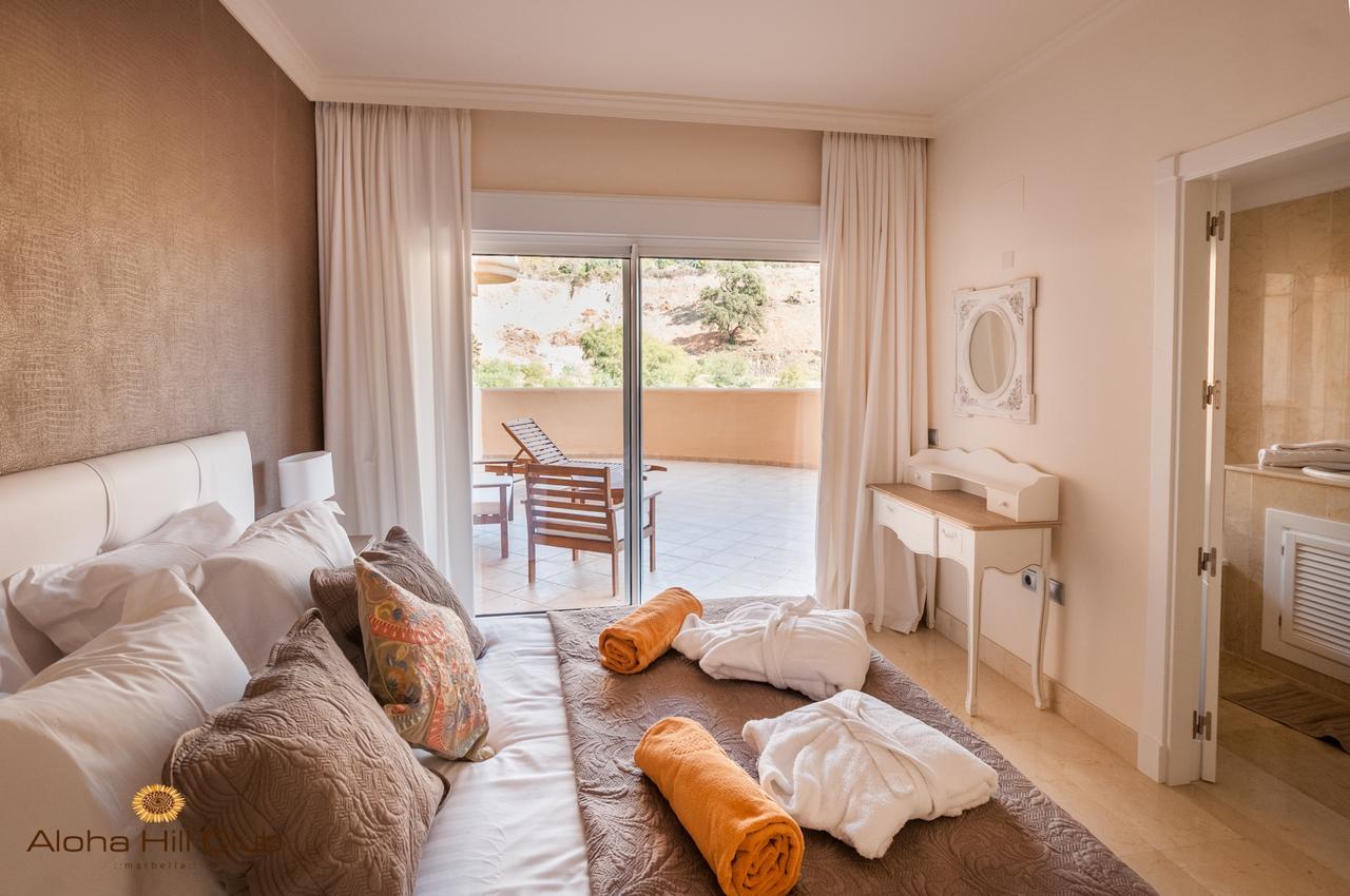 Superior Two-Bedroom Apartment (2-4 Adults),831650582:JPEG