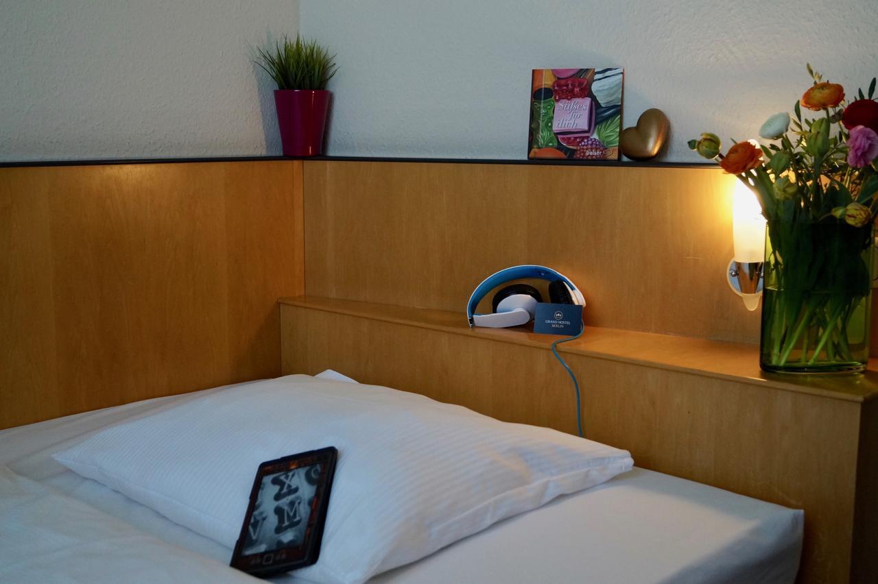 Single Room,645846918:JPEG