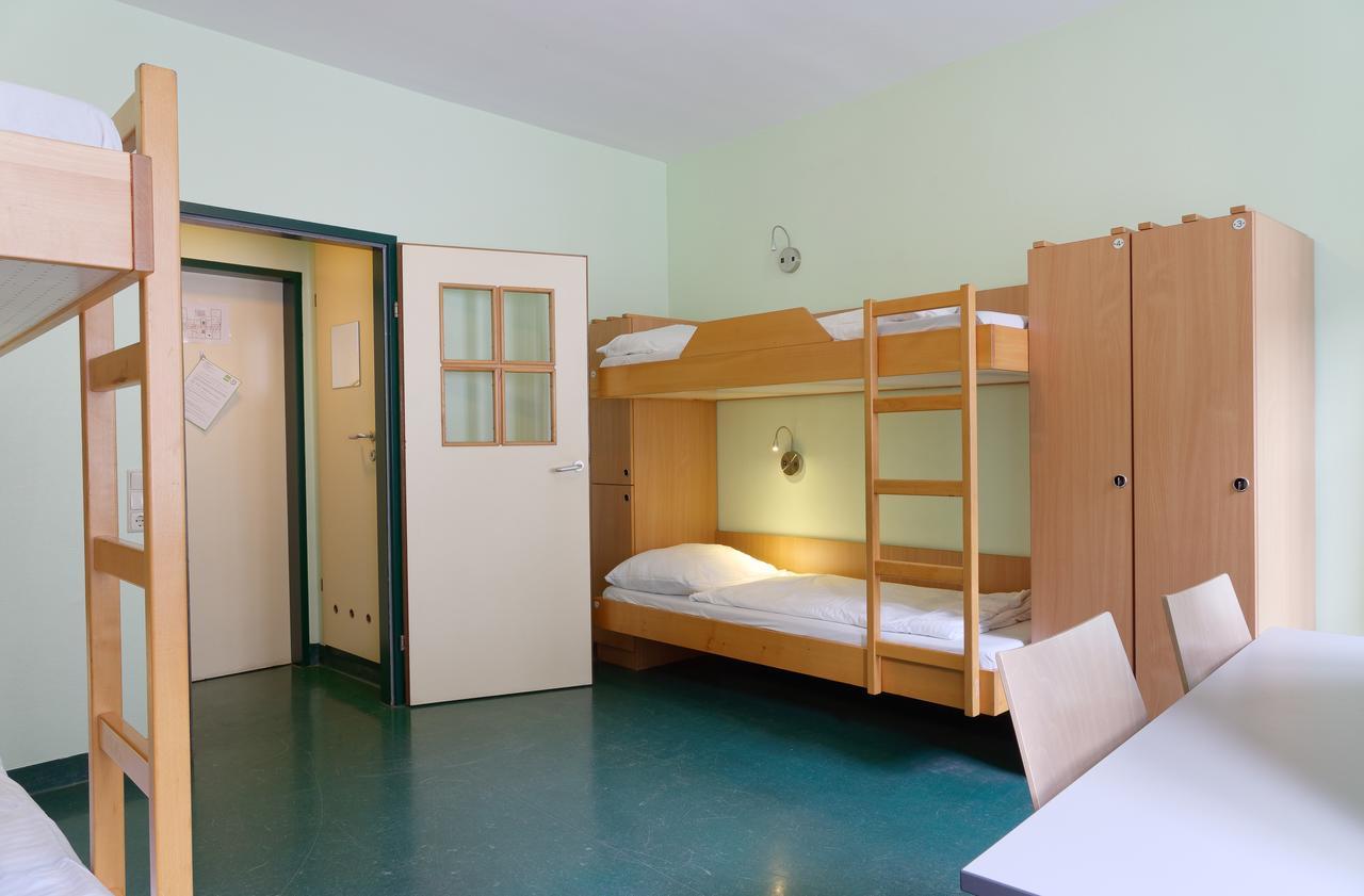 Bunk Bed in 4-6 Bed Female Dormitory Room with Shared Bathroom,655193496:JPEG