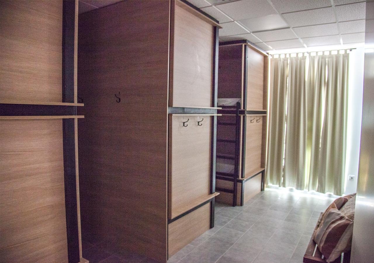 Bunk Bed Mixed Dormitory Room,662939274:JPEG