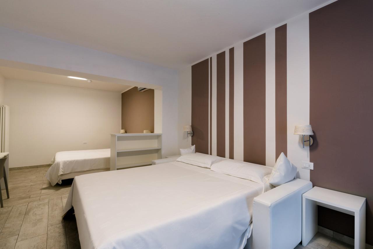 Prestige Room Balcony Partial Lake View
