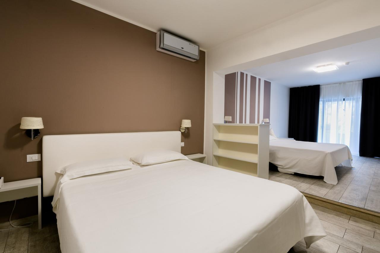 Prestige Room Balcony Partial Lake View