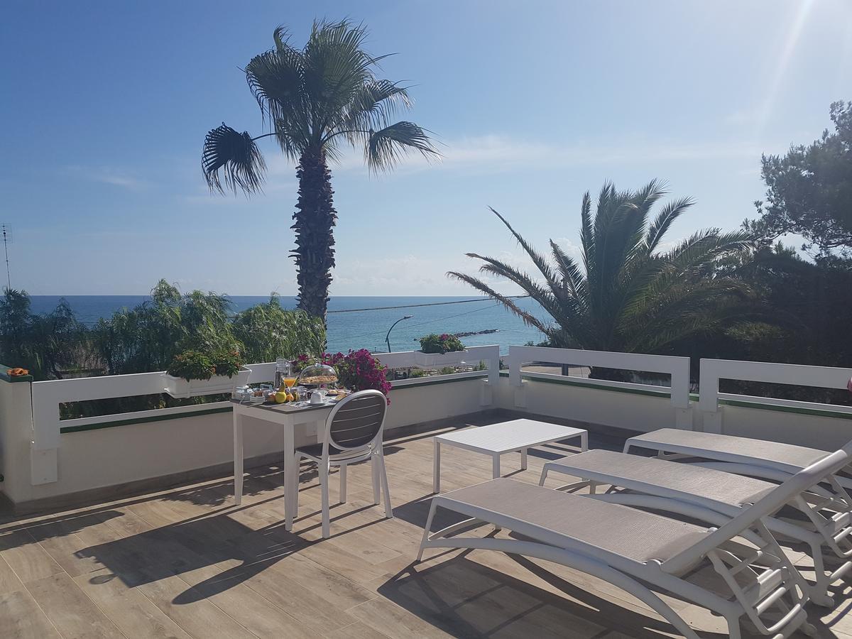 Double Room Balcony Sea View