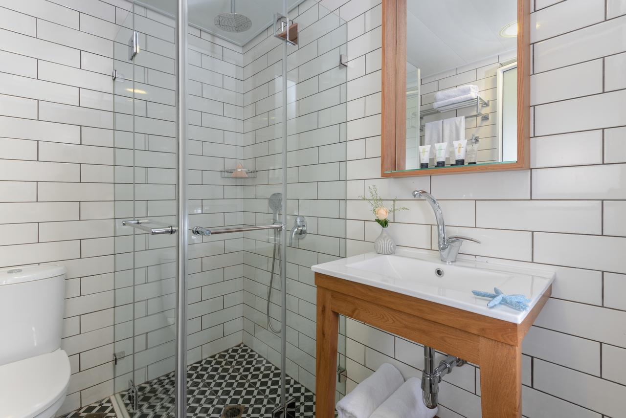 Economy Double Room,791355384:JPEG