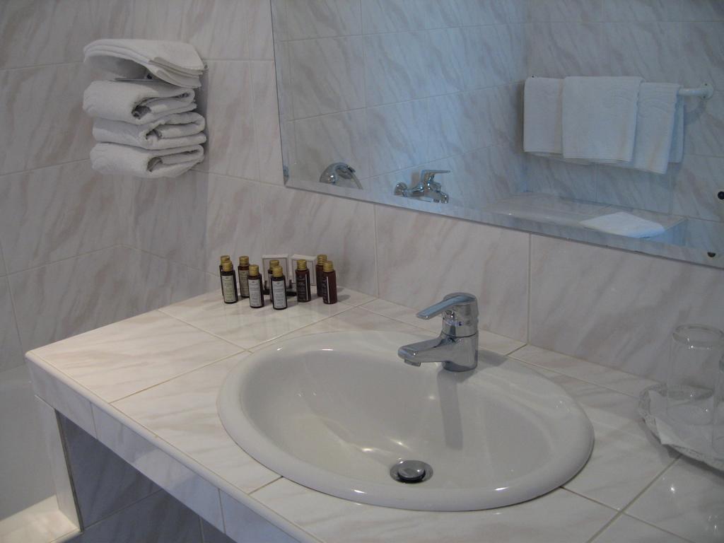 Single Room,1580347763:JPEG