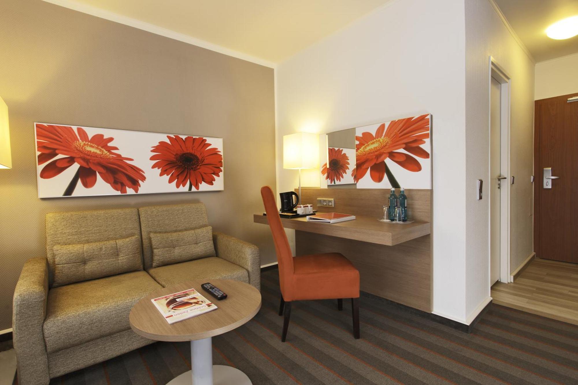 Triple Room with Balcony,917637241:JPEG