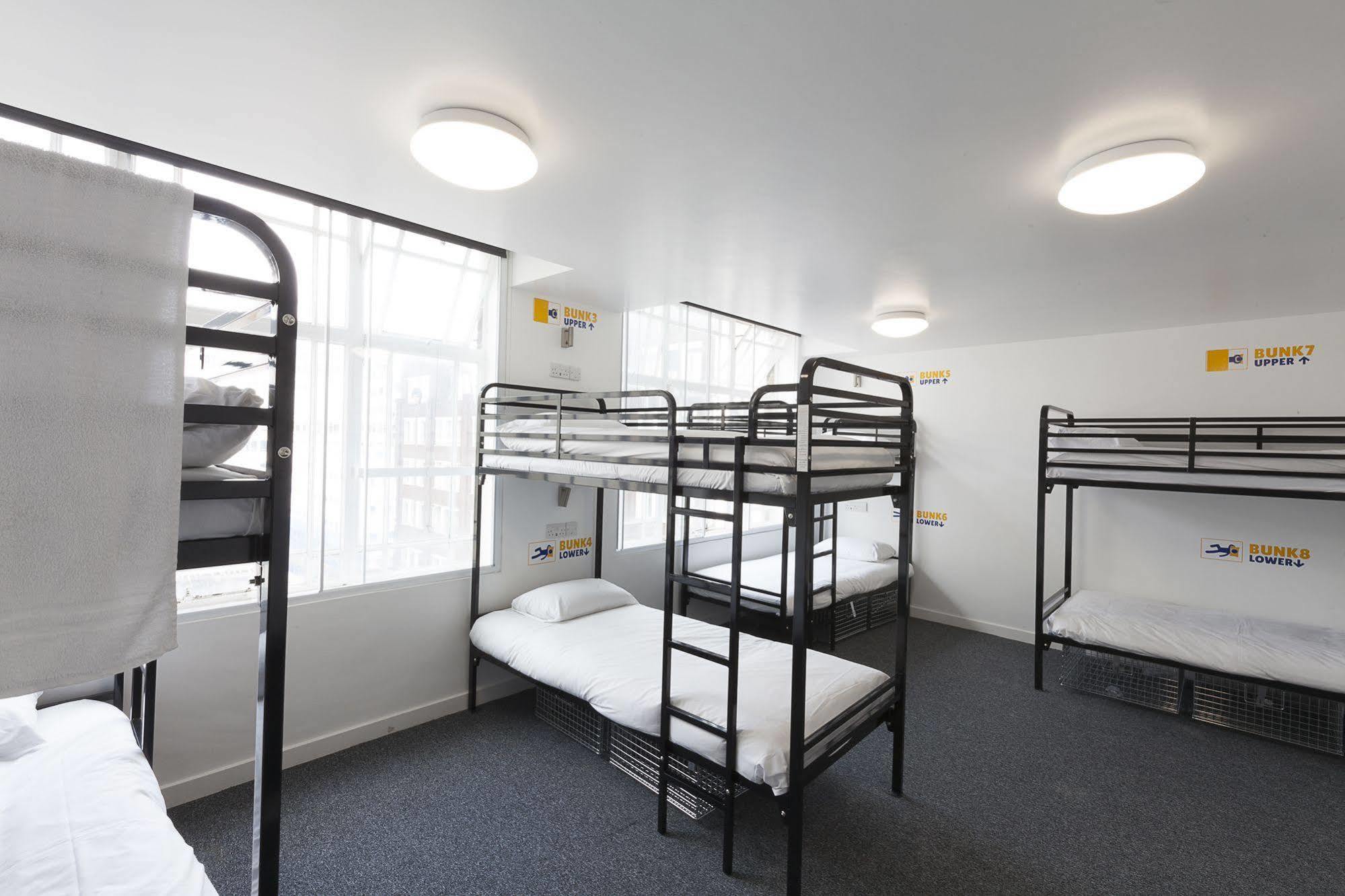 One bed 18 Bed Mixed Dormitory Room