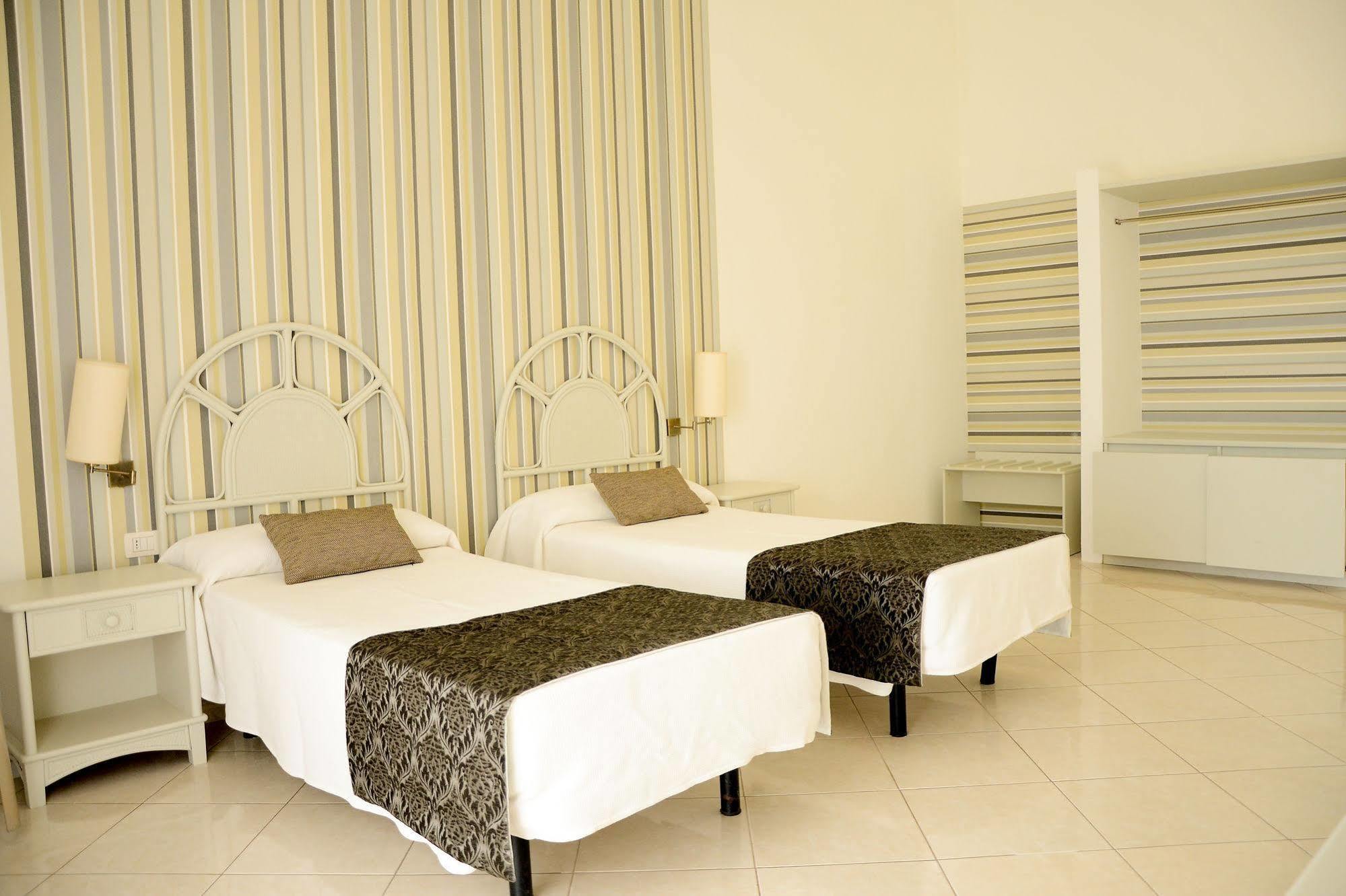 Quarto Duplo ou Twin com Vista da Cidade