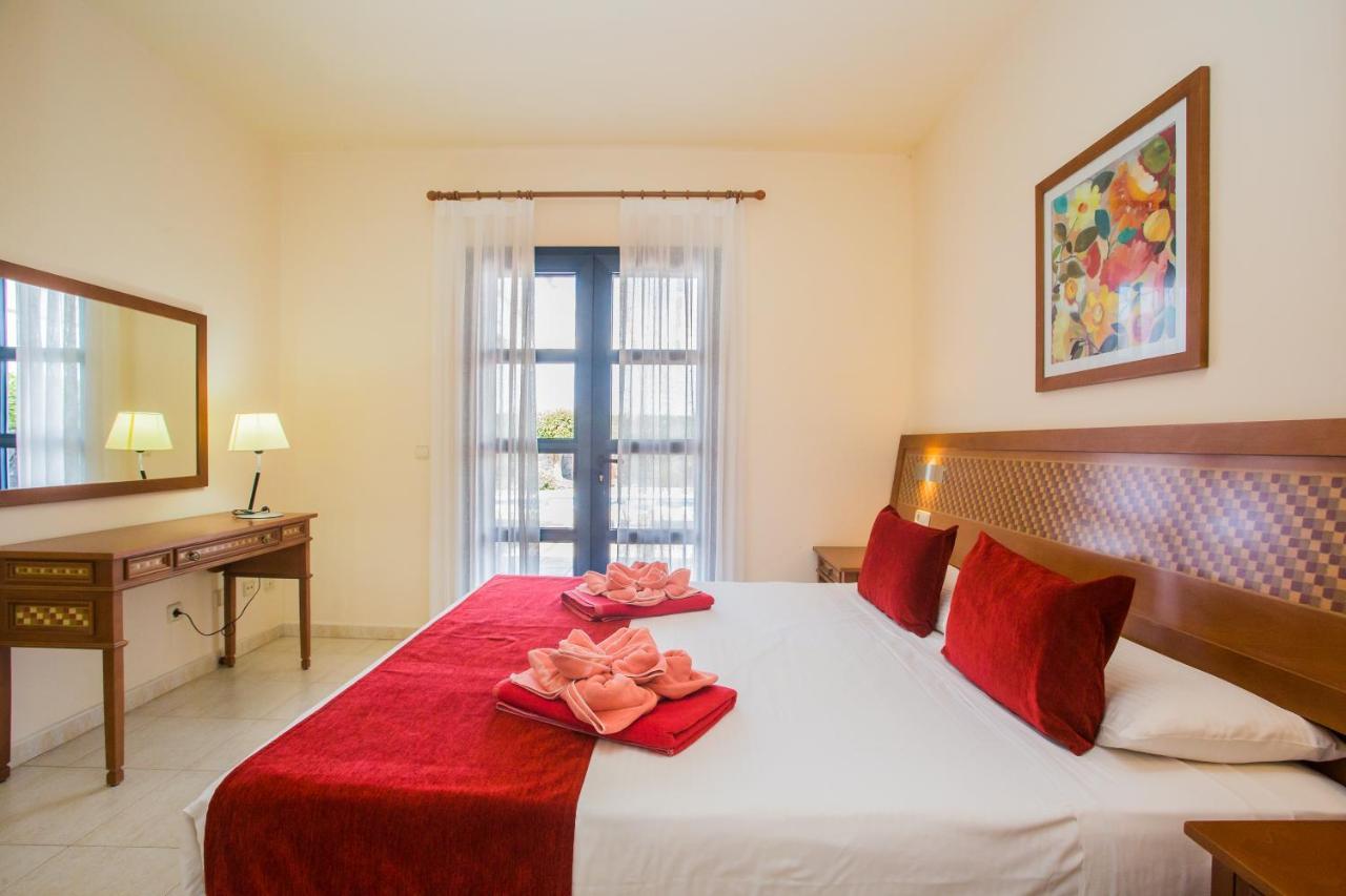 Villa (4 Adults),696941166:JPEG