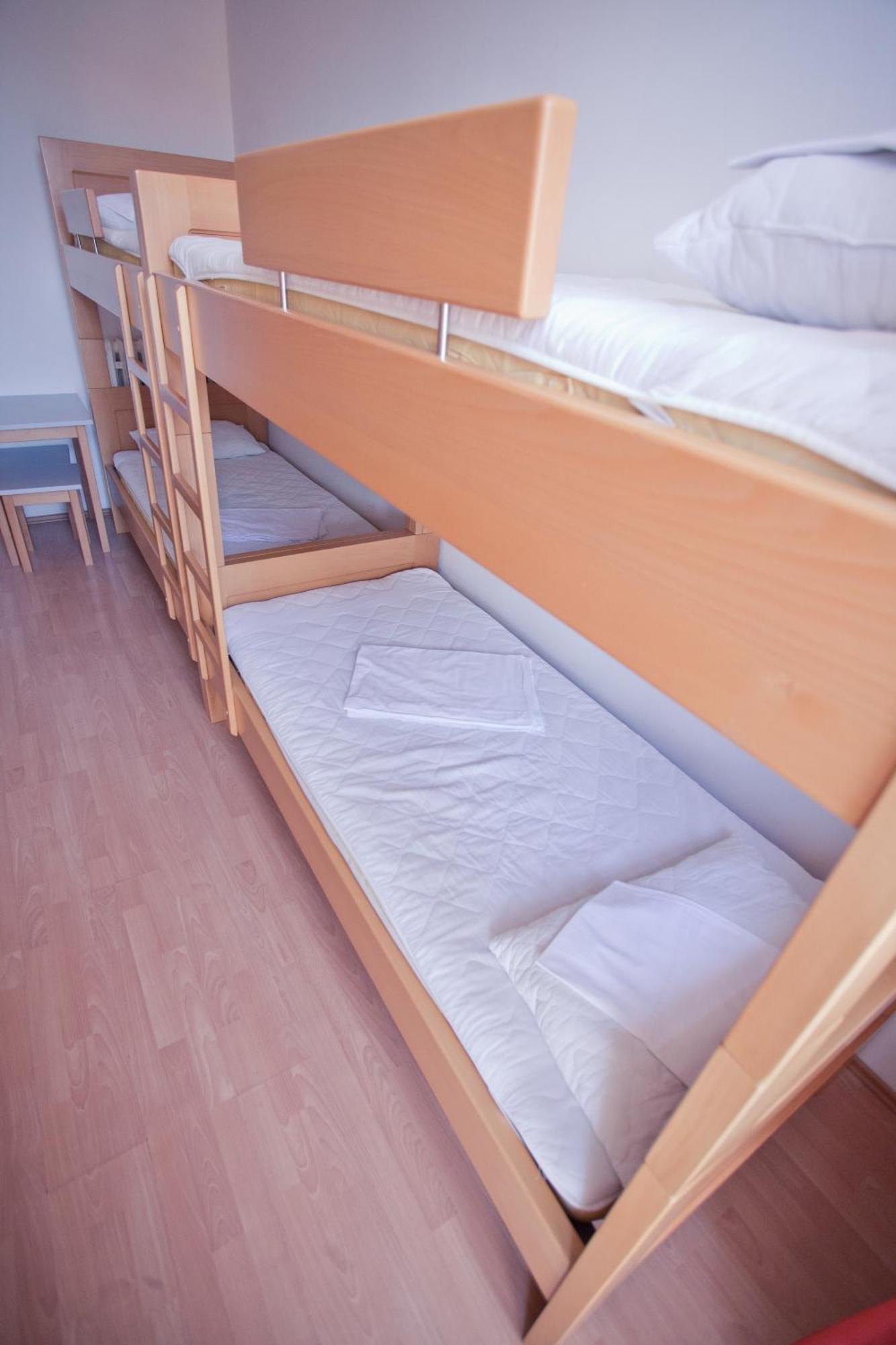 Bed 4-Bed Mixed Dormitory Room