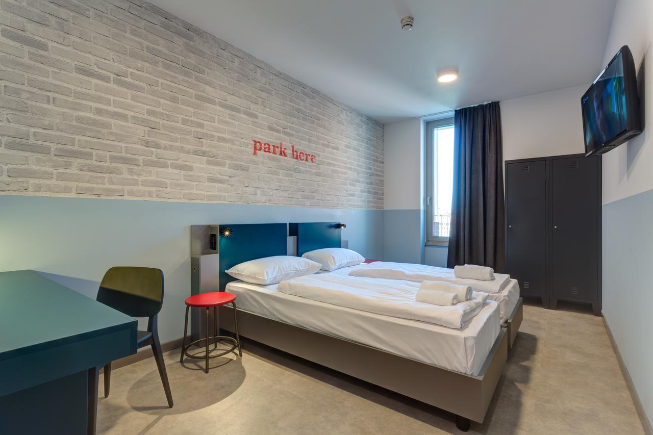 Double Room (1 Adult),719363227:JPEG