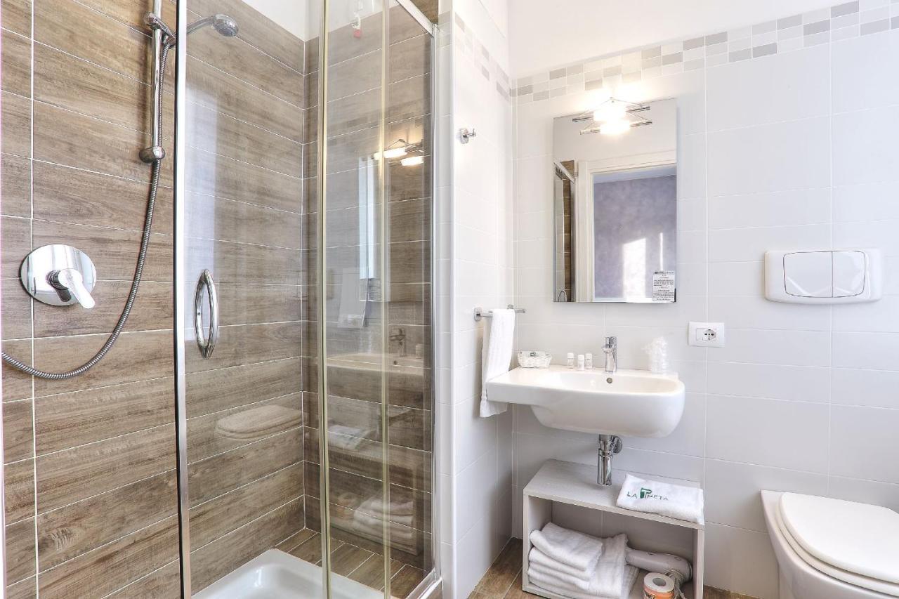 Triple Room,725102914:JPEG