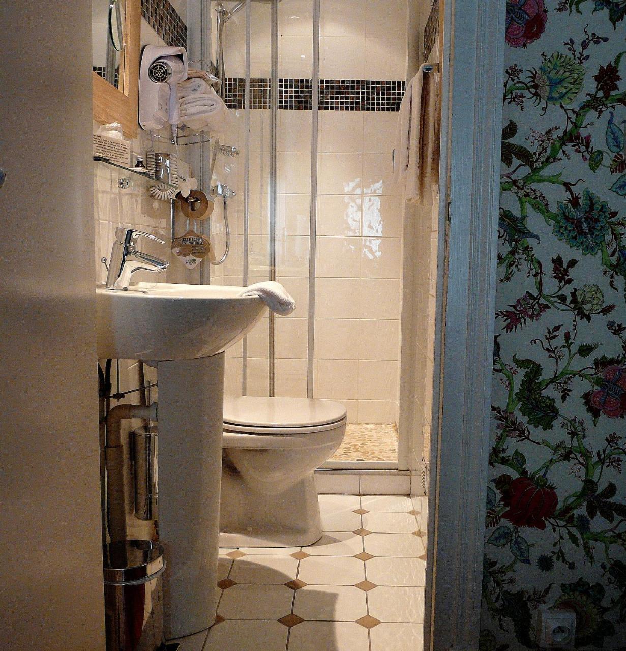 Small Single Room