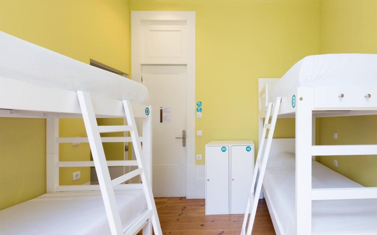 Cama em Dormitório Feminino com 4 Camas