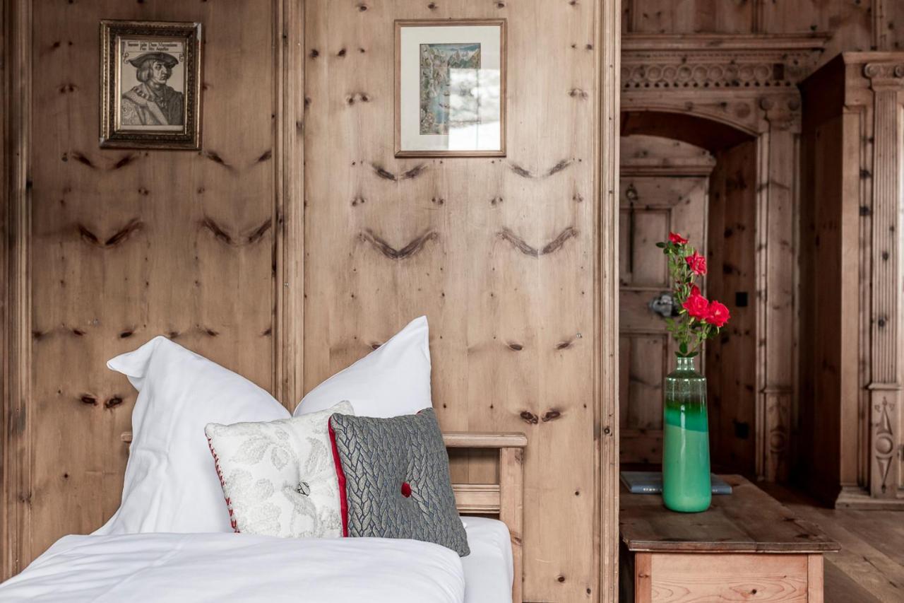 Leopold Suite,750149306:JPEG