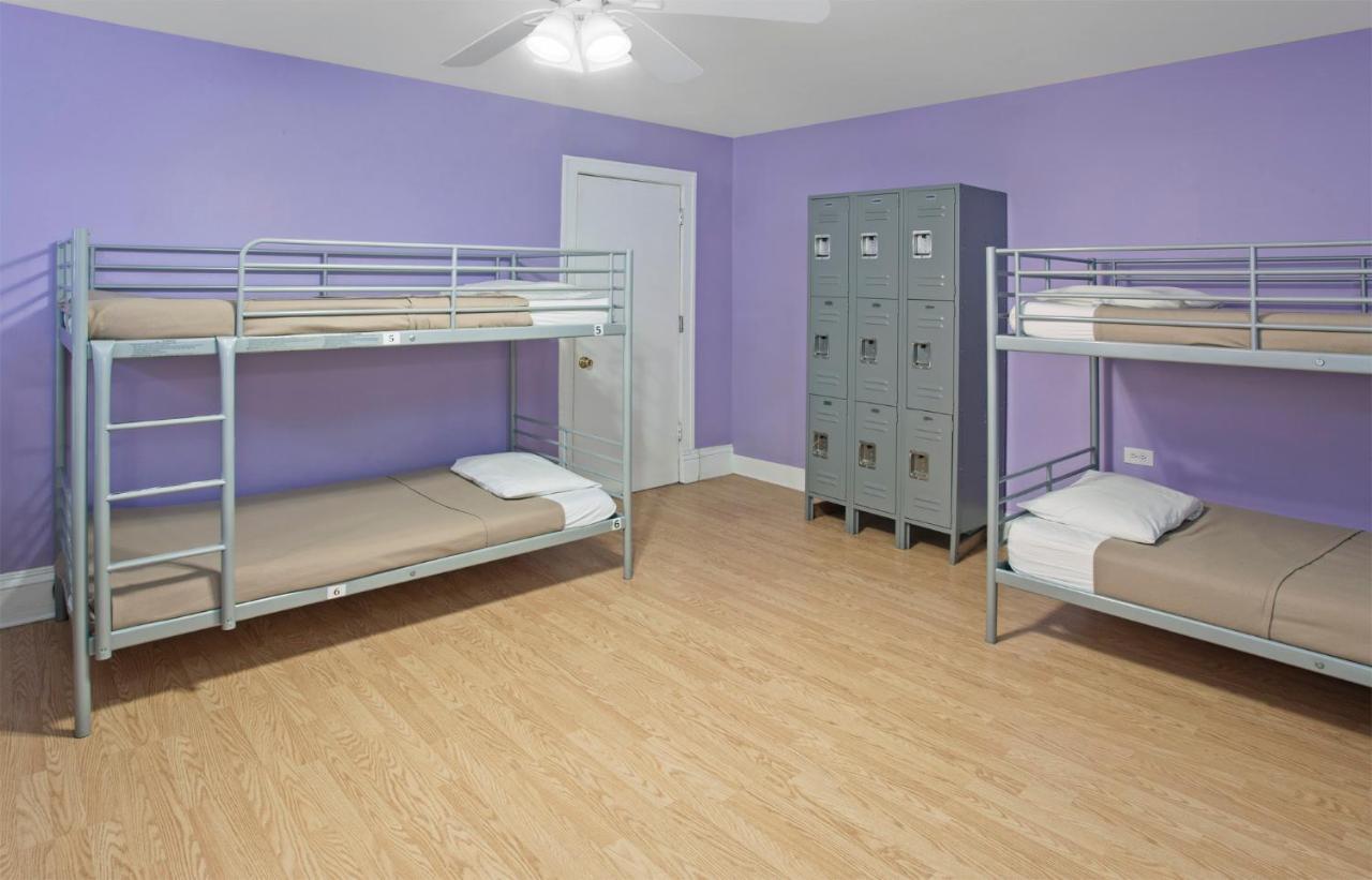 Bett im Frauenschlafsaal mit 8 Betten