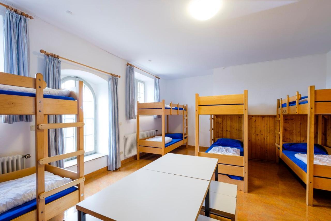Single Bed Male Dormitory Room,758693914:JPEG