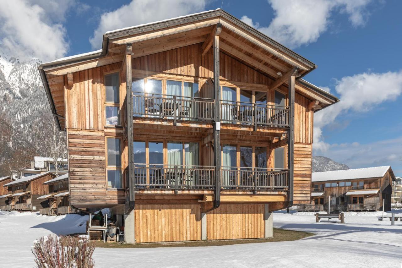 Apartment with Lake View,766117141:JPEG