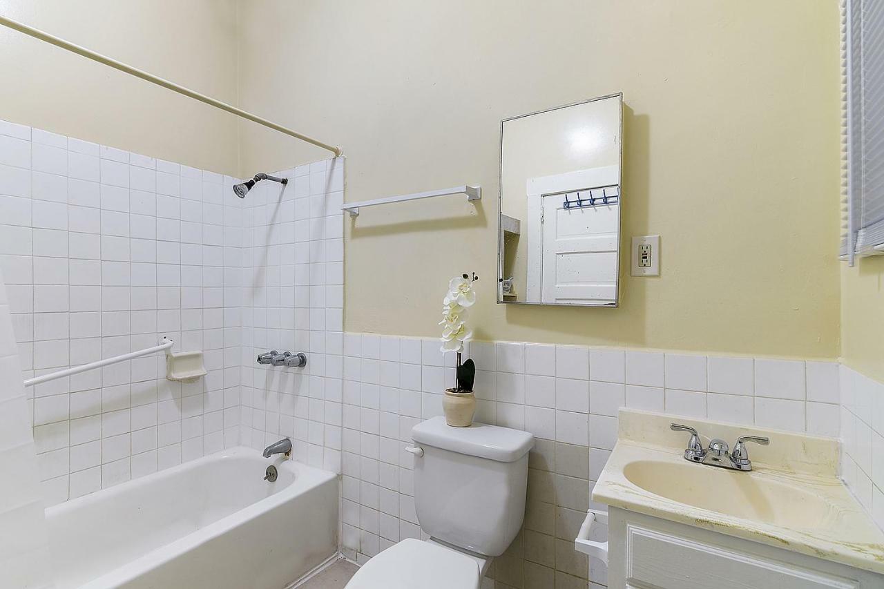 Budget Single Room,786729162:JPEG