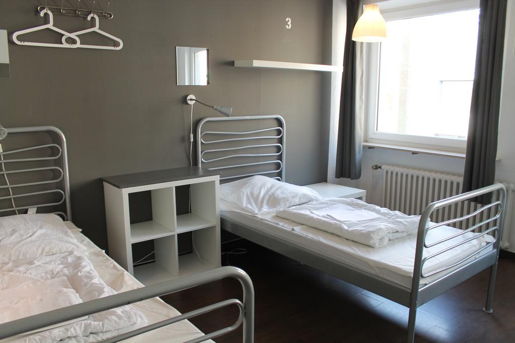 Eenpersoonsbed in Gemengde Slaapzaal met 5 Bedden - Gedeelde Badkamer